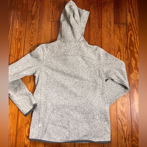 Lulu lemon pull over - Picture 3 of 4
